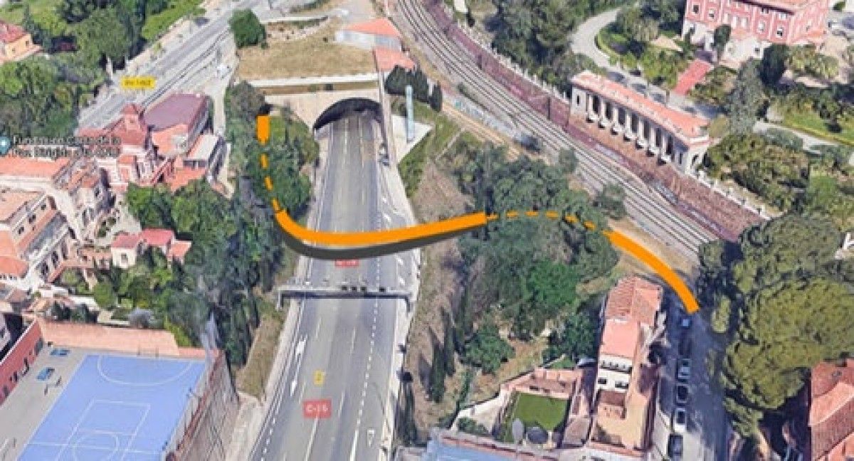 Imatge de l'entrada d'incorporació del carril bici als Túnels de Vallvidrera