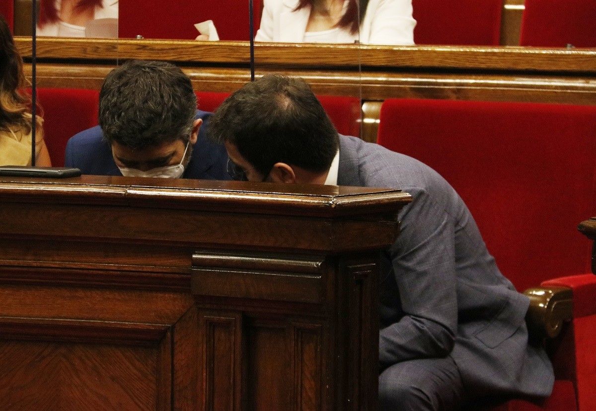 Pere Aragonès i Jordi Puigneró, al Parlament.