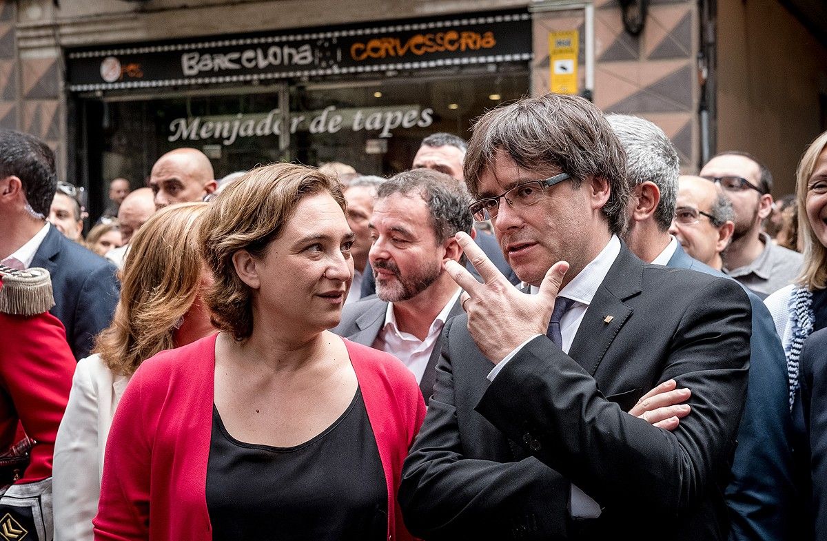 Ada Colau i Carles Puigdemont al seguici de la Mercè