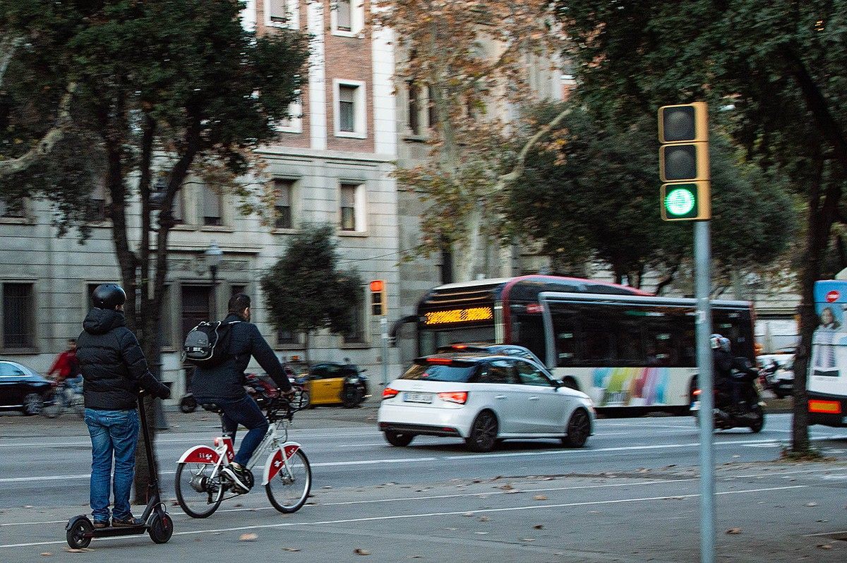 Una bicicleta al centre de Barcelona.