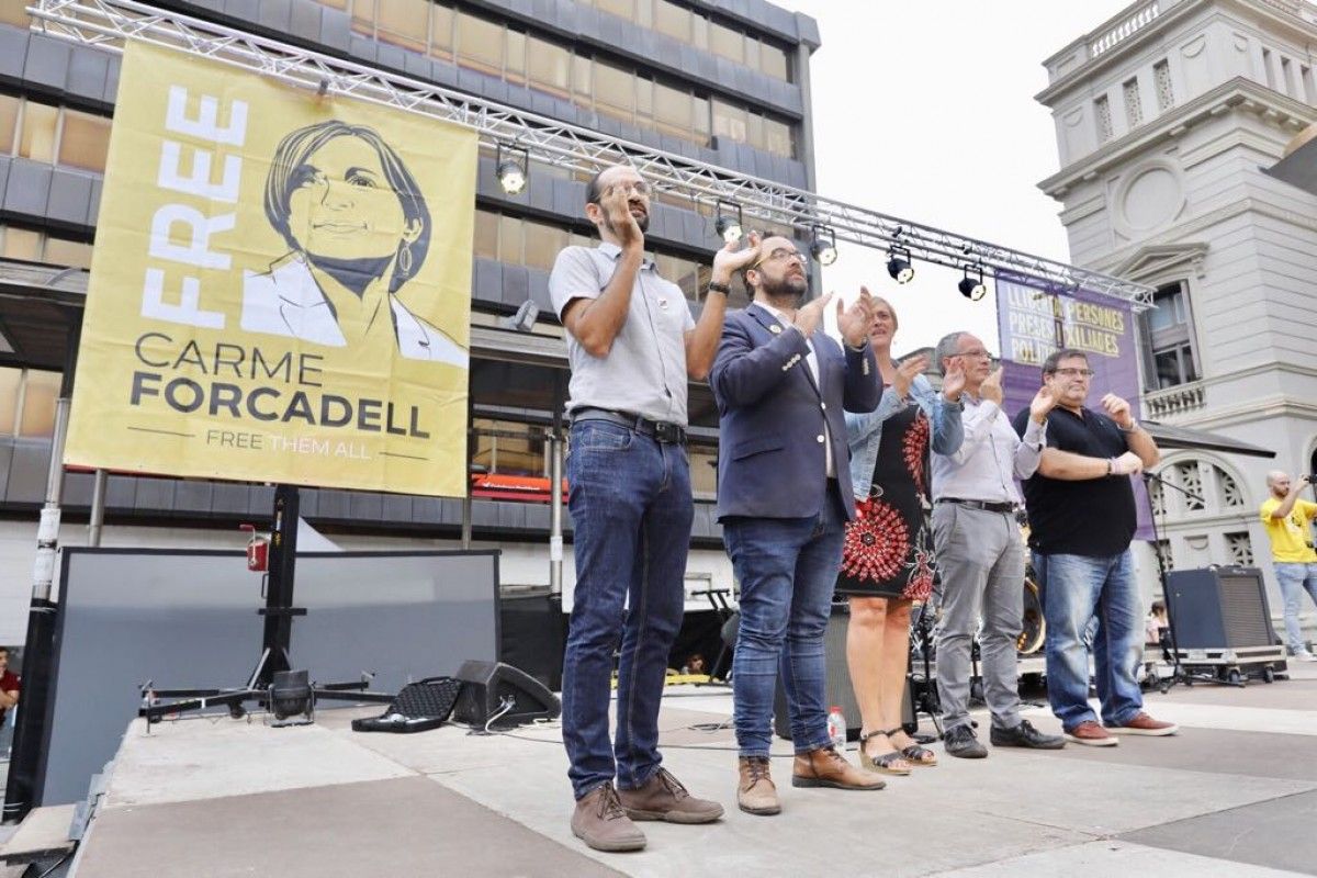 Acte per reclamar l'alliberament de Carme Forcadell a Sabadell.