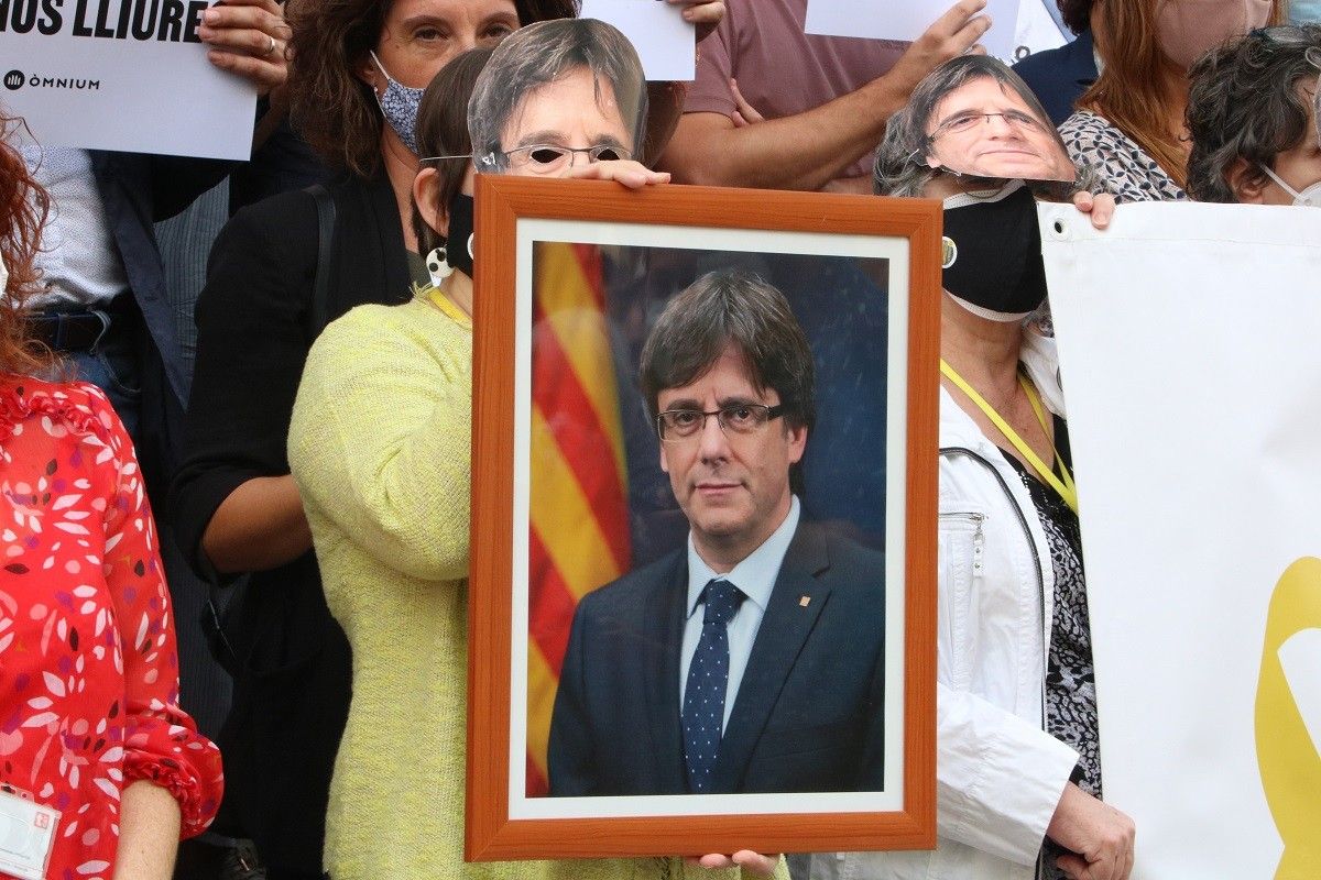 Manifestació aquest divendres a Barcelona per exigir l'alliberament de Puigdemont