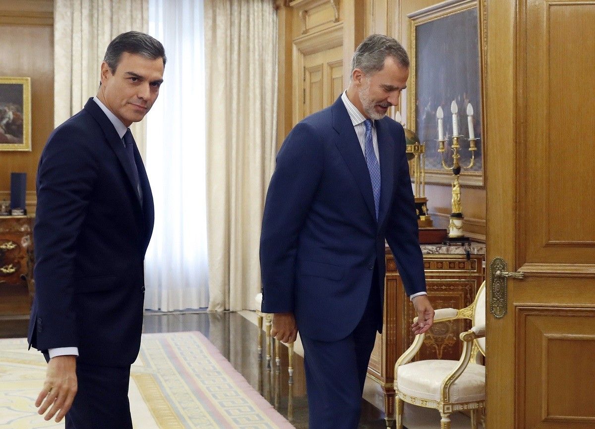 El president del govern espanyol, Pedro Sánchez, amb el rei Felip VI