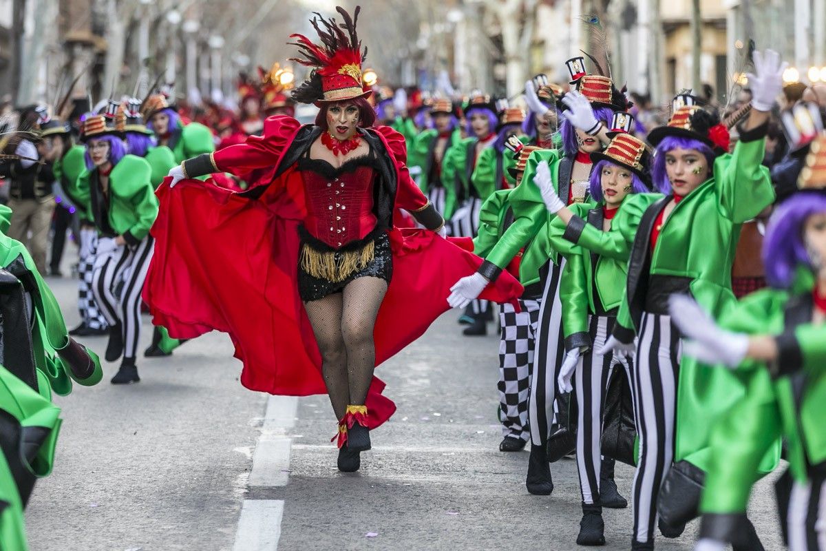 El Carnaval omple els carrers de Sabadell