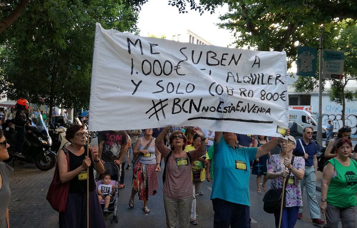 Protesta en defensa del dret de l'habitatge a Barcelona