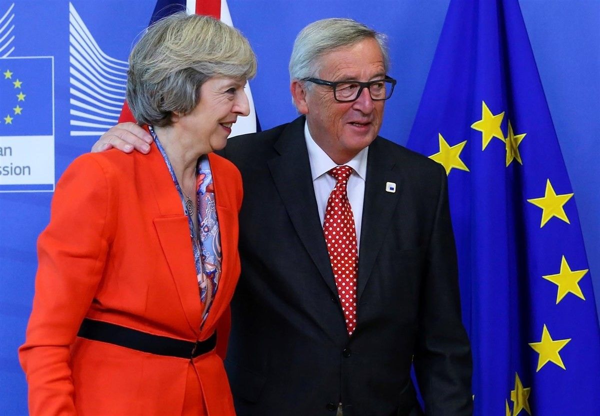 Theresa May i el president de la Comissió Europea, Jean-Claude Juncker.