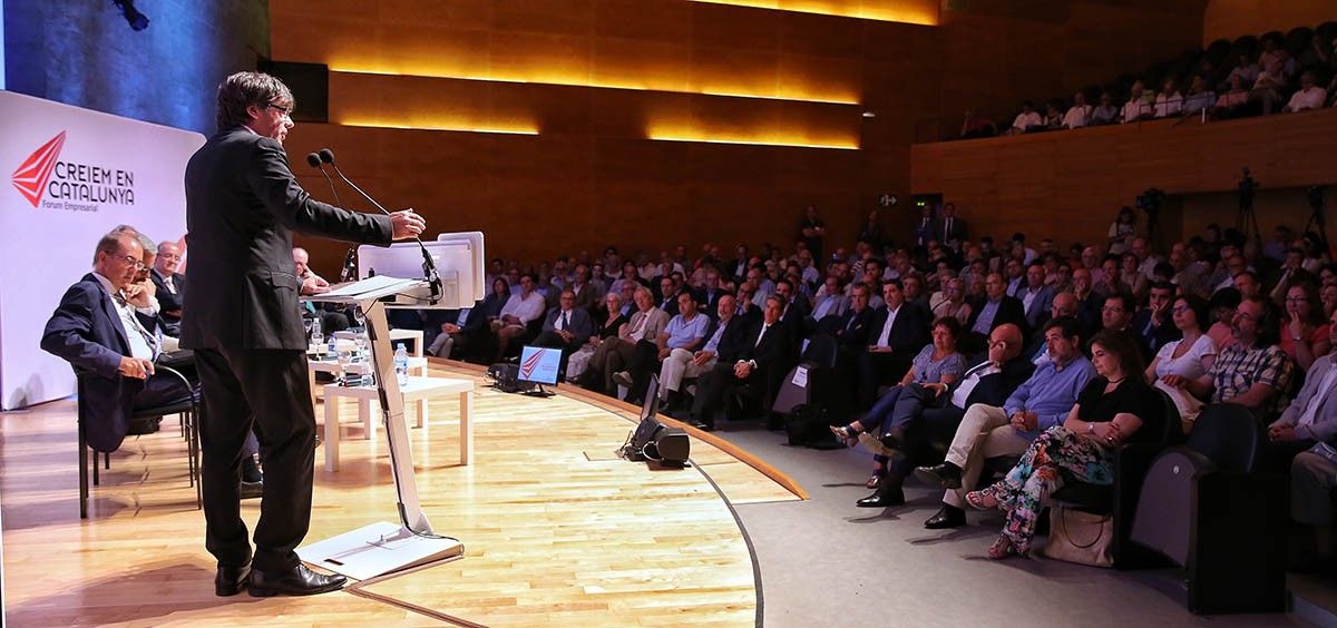 Carles Puigdemont, durant el seu discurs davant dels empresaris