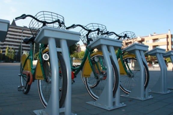 La nova estació de la Girocleta al barri Devesa-Güell, amb trenta places d'aparcament, ha entrat avui en funcionament 
