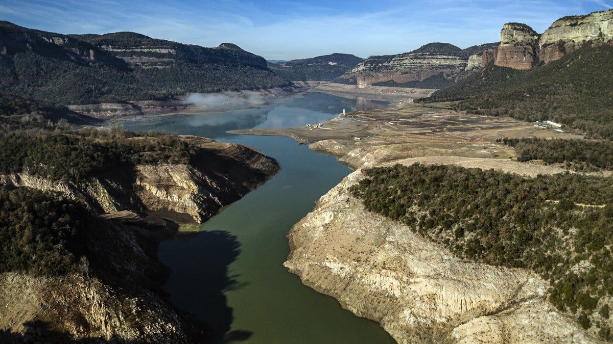 Vista aèria del Pantà de Sau