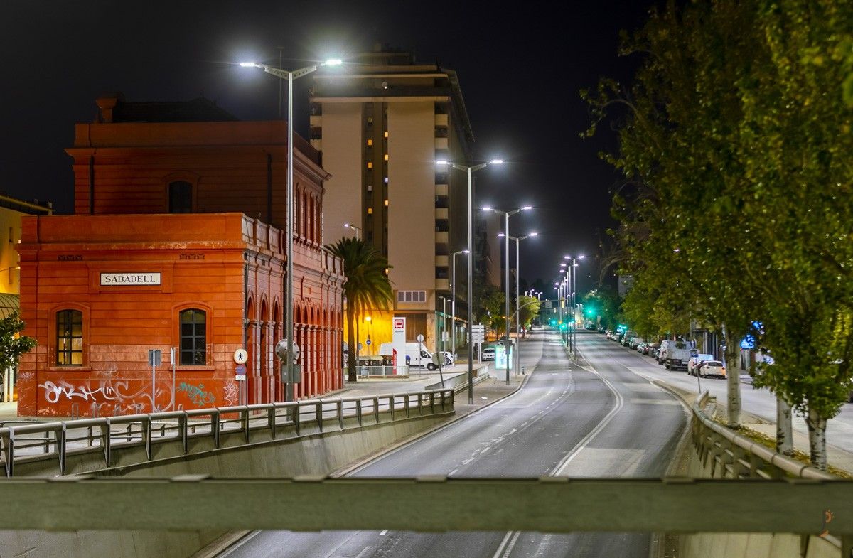 Sabadell durant el toc de queda, sense vehicles 