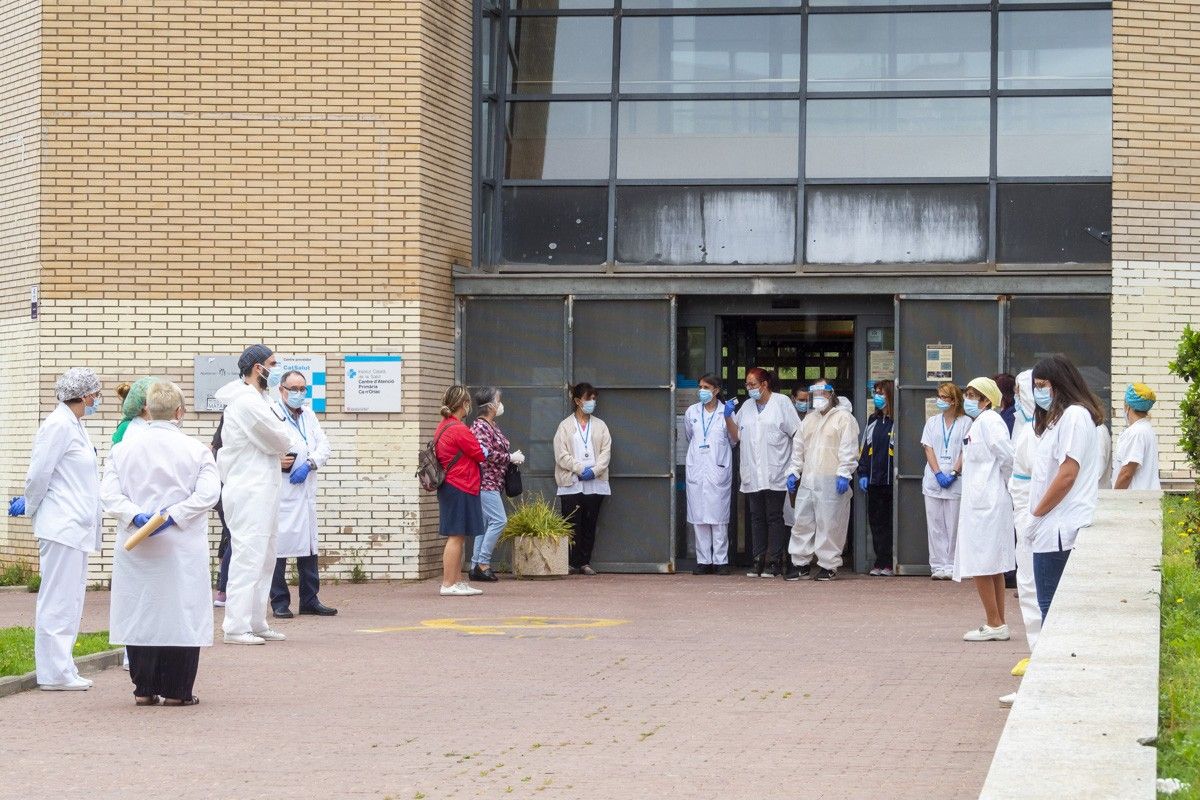 Protesta dels professionals a l'estiu al CAP Ca n'Oriac