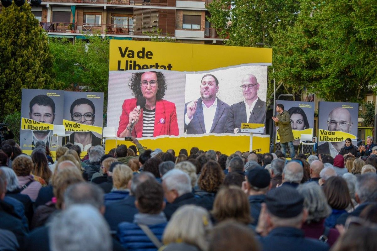Oriol Junqueras, Marta Rovira i Raül Romeva, en directe per videoconferència a Badalona