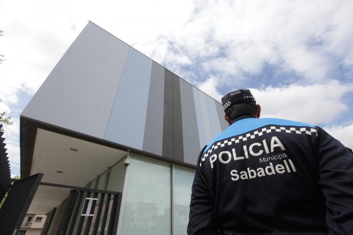 Un agent de la Policia Municipal de Sabadell