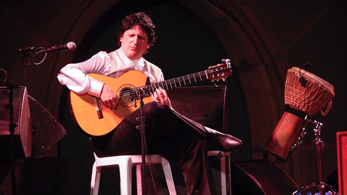 Juan Manuel Cañizares, guitarrista i compositor de Sabadell