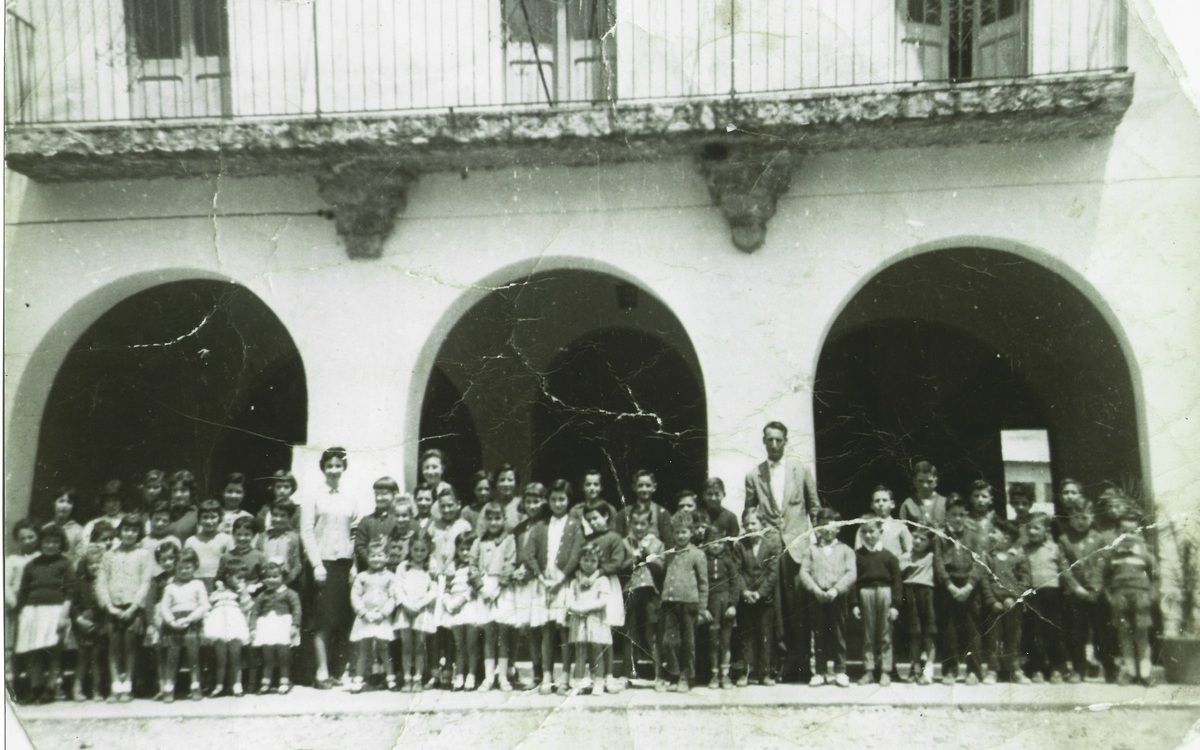 Inauguració de l'Escola de Gósol, l'any 1960