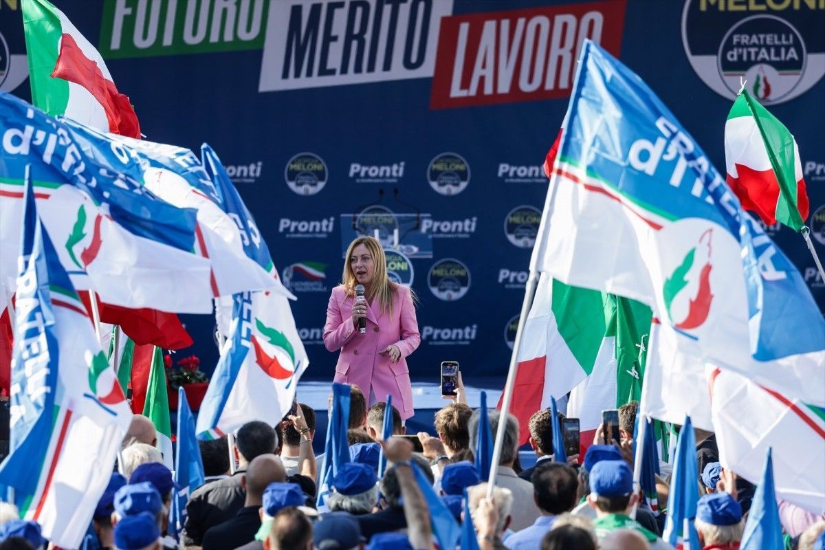 La primera ministra, Giorgia Meloni, en un míting de Germans d'Itàlia
