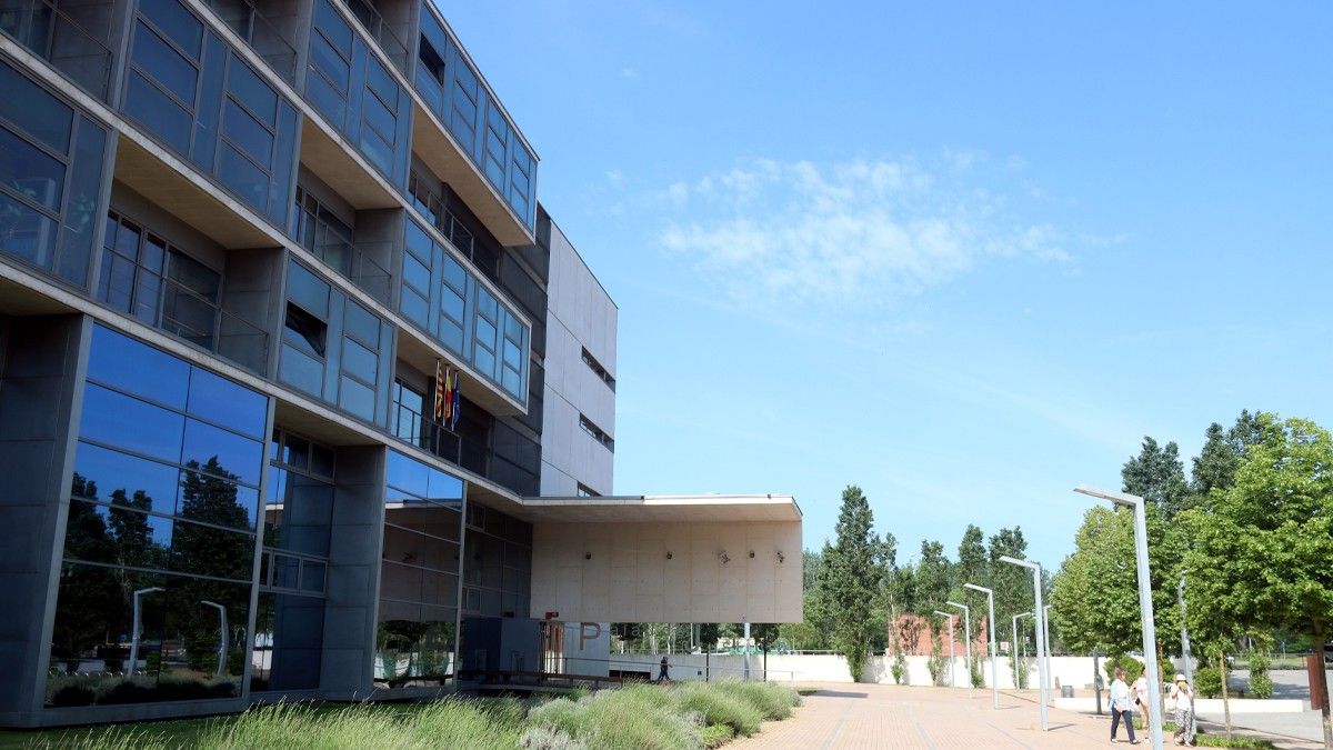 Façana del Palau de Justícia de l'Audiència de Girona.