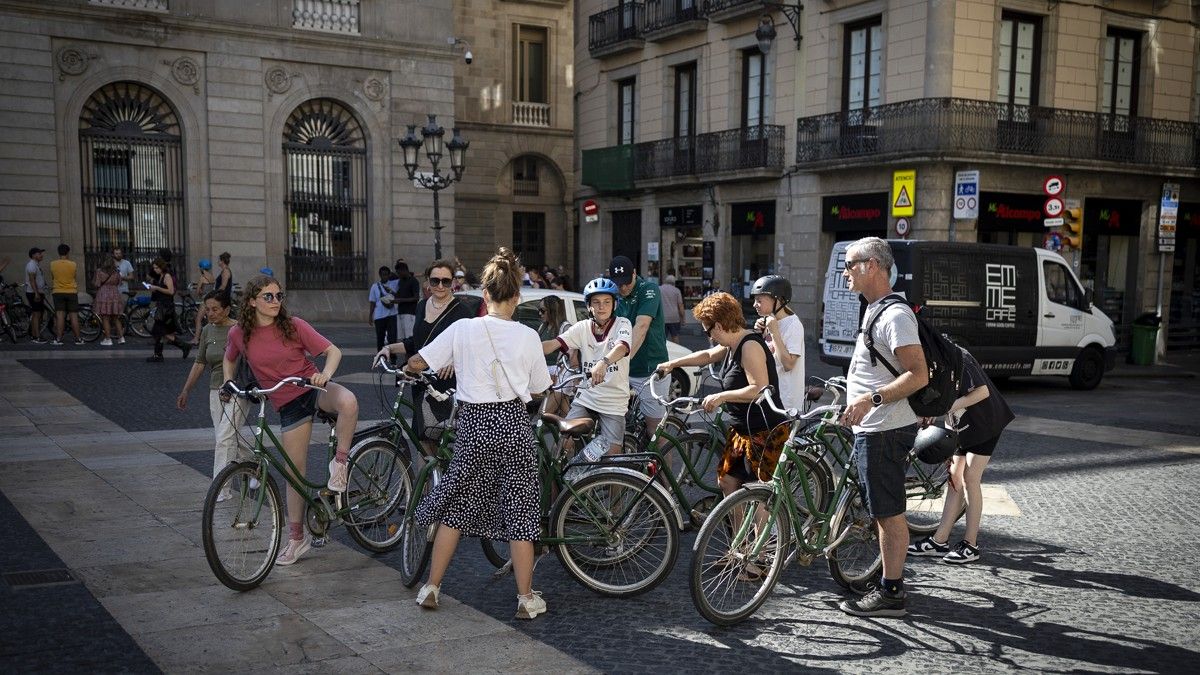 Un grup de turistes, en imatge d'arxiu