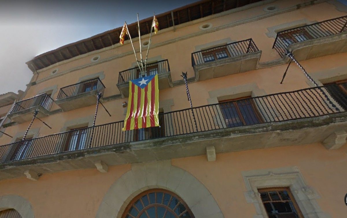 El balcó de l'Ajuntament de Tona