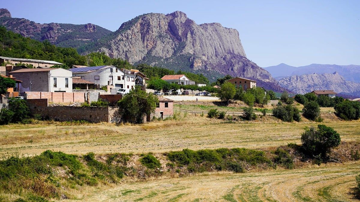 Peramola és un petit municipi de l'Alt Urgell que ha estrenat escola bressol rural gràcies al pla del Govern