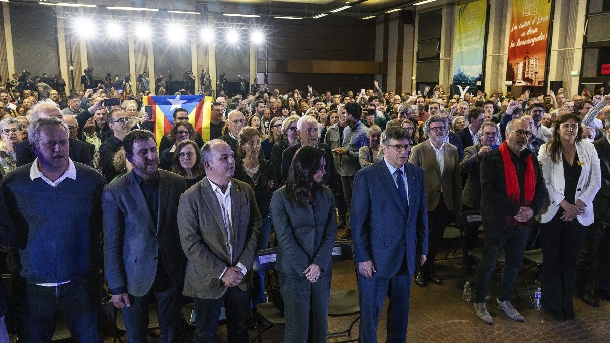 Carles Puigdemont i la plana major de Junts, a Elna