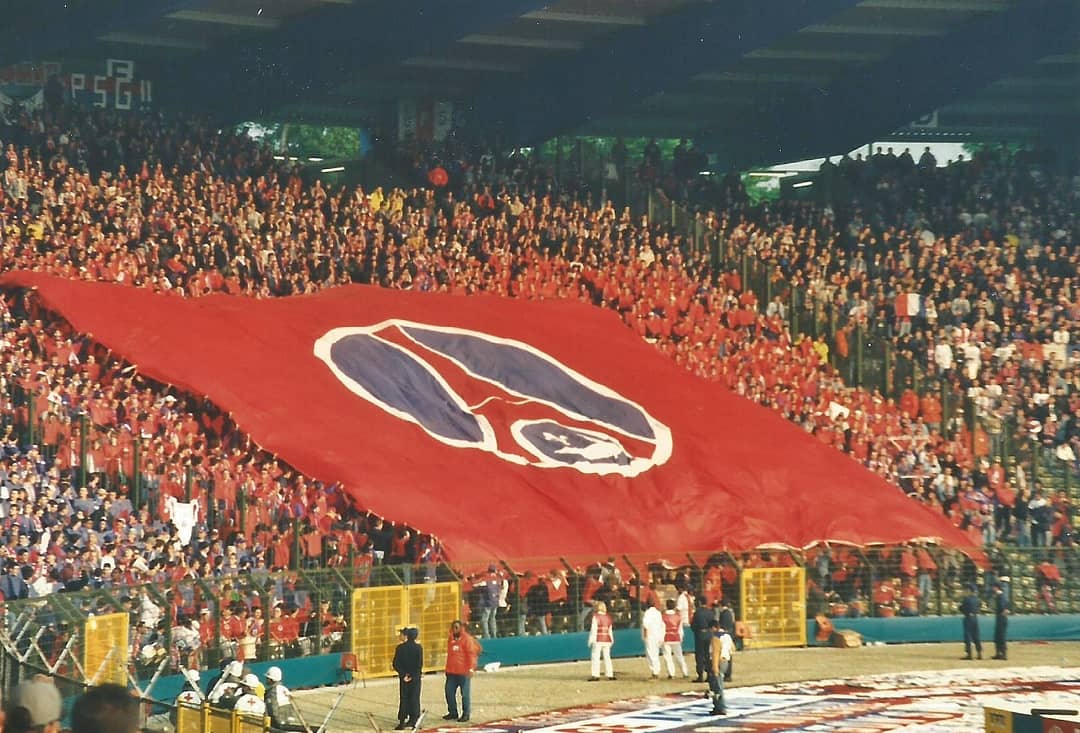Els aficionats del PSG durant la final de la Recopa de 1996 que van guanyar al Rapid vienès