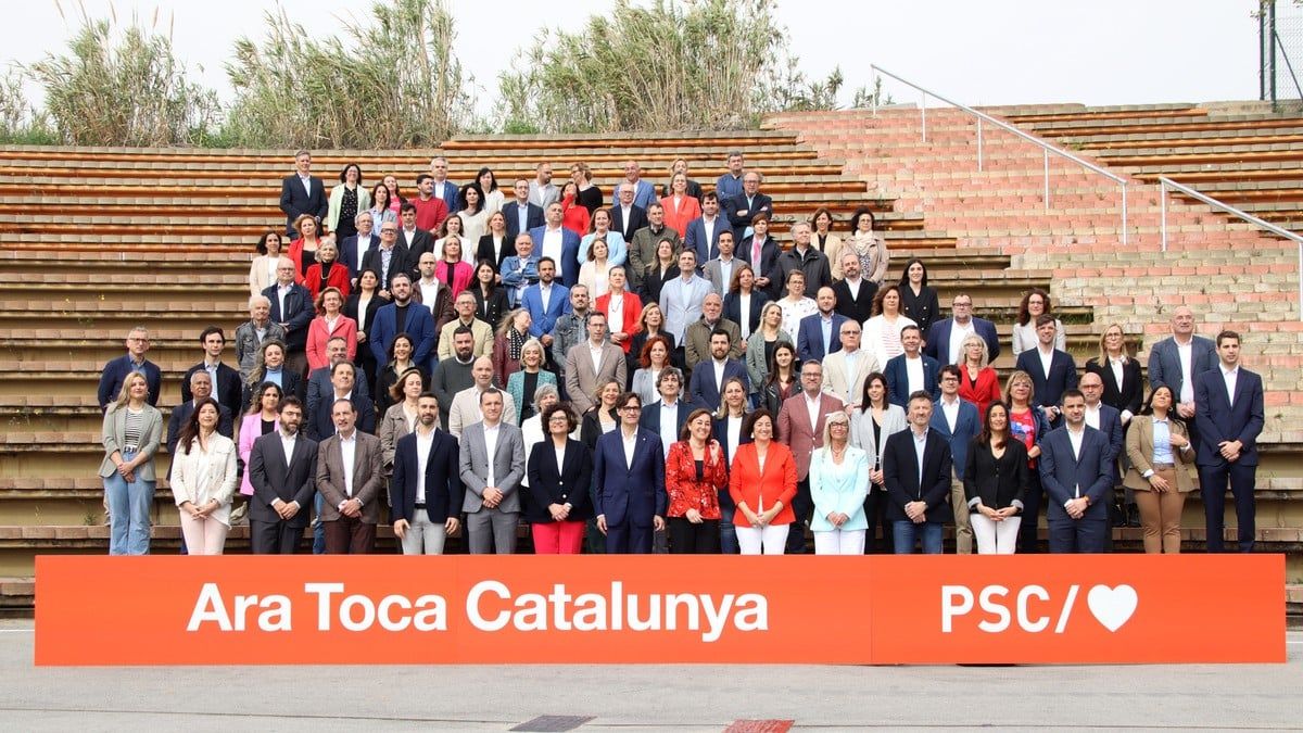 Fotografia de grup de tots els candidats del PSC a les eleccions del 12-M