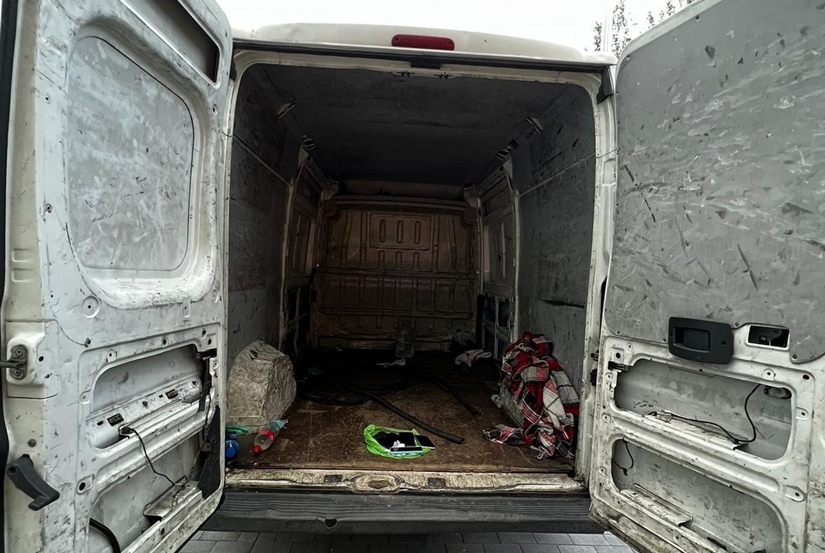 Interior de la furgoneta on es feien els trasllats