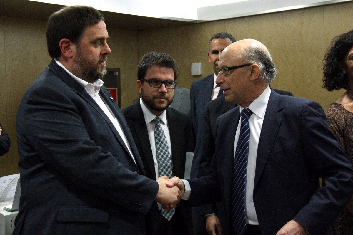 Oriol Junqueras i Cristóbal Montoro, en una reunió del consell de política fiscal i financera