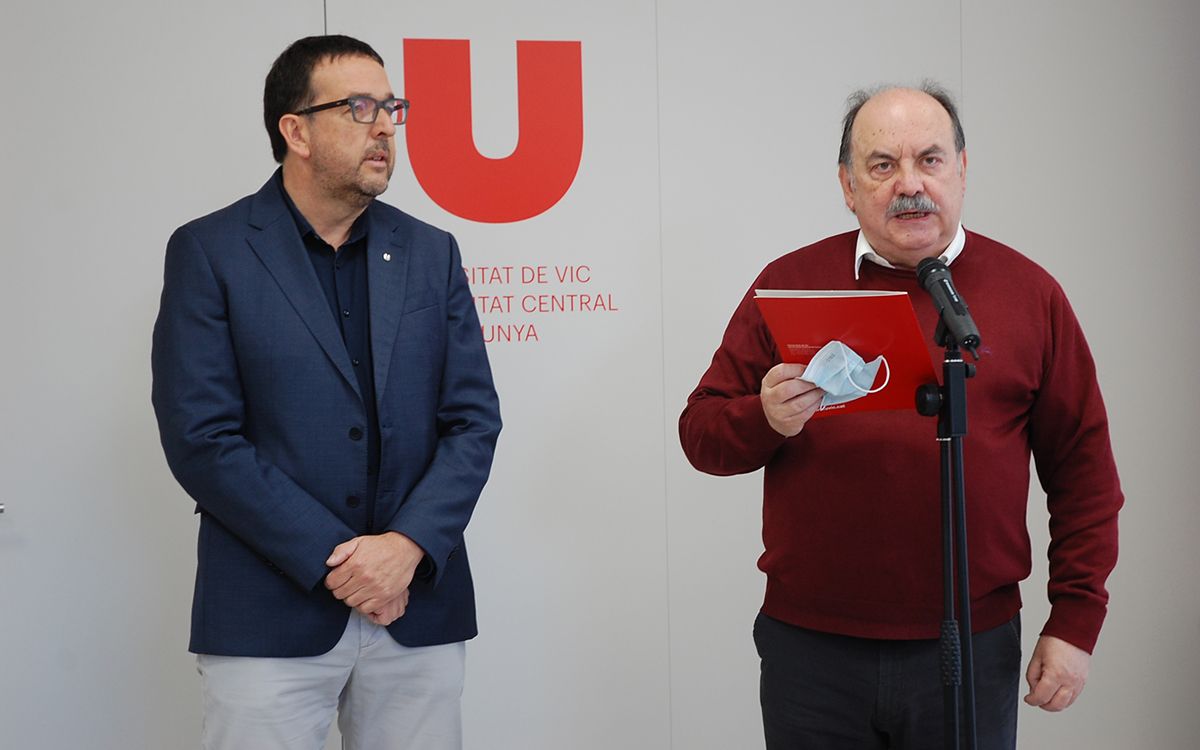 Albert castells i el rector de la UVic-UCC, Josep Eladi Baños, a la inauguració de les instal·lacions del Remei.