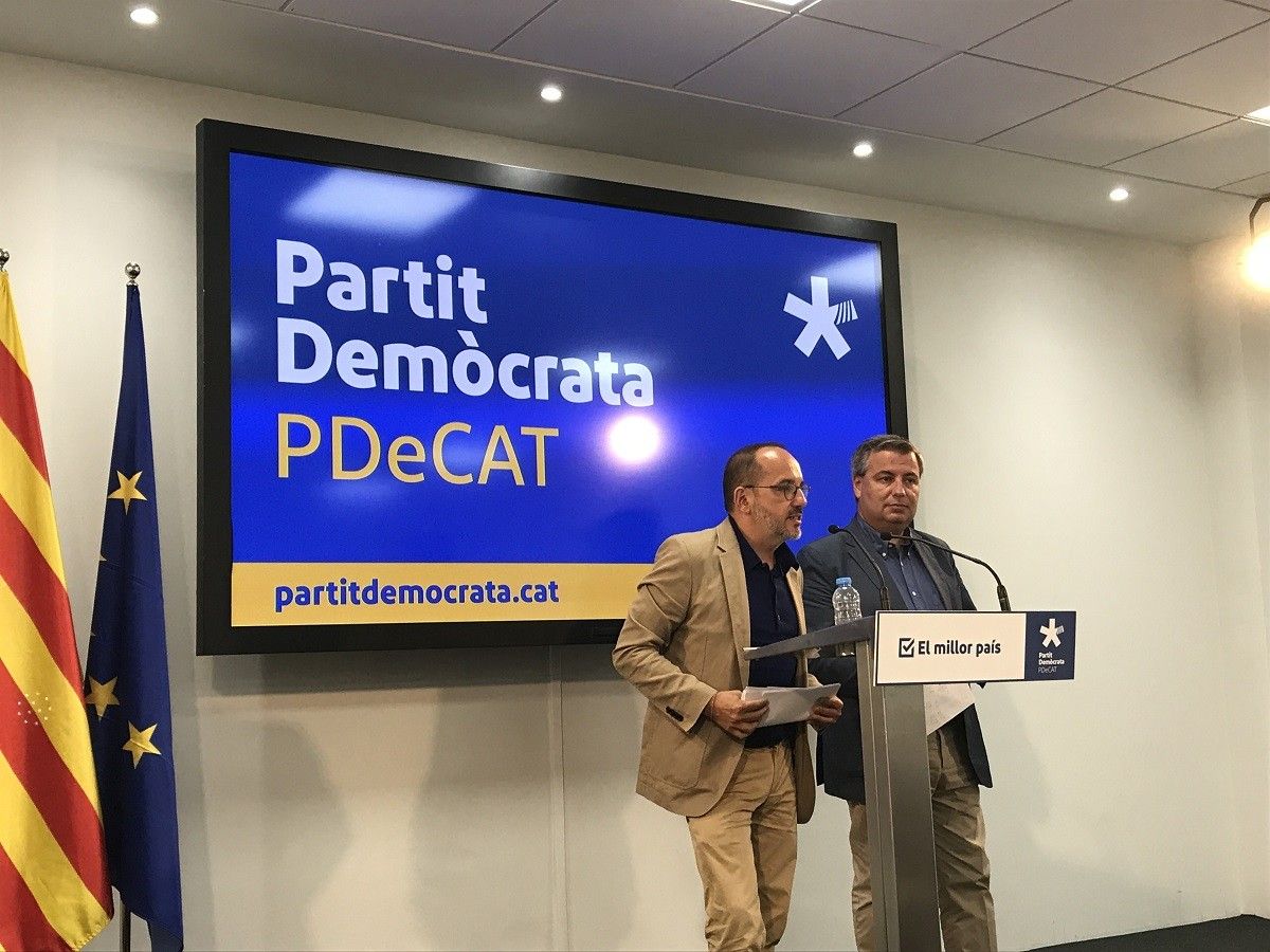 Carles Campuzano i Jordi Xuclà, en roda de premsa a la seu del PDECat