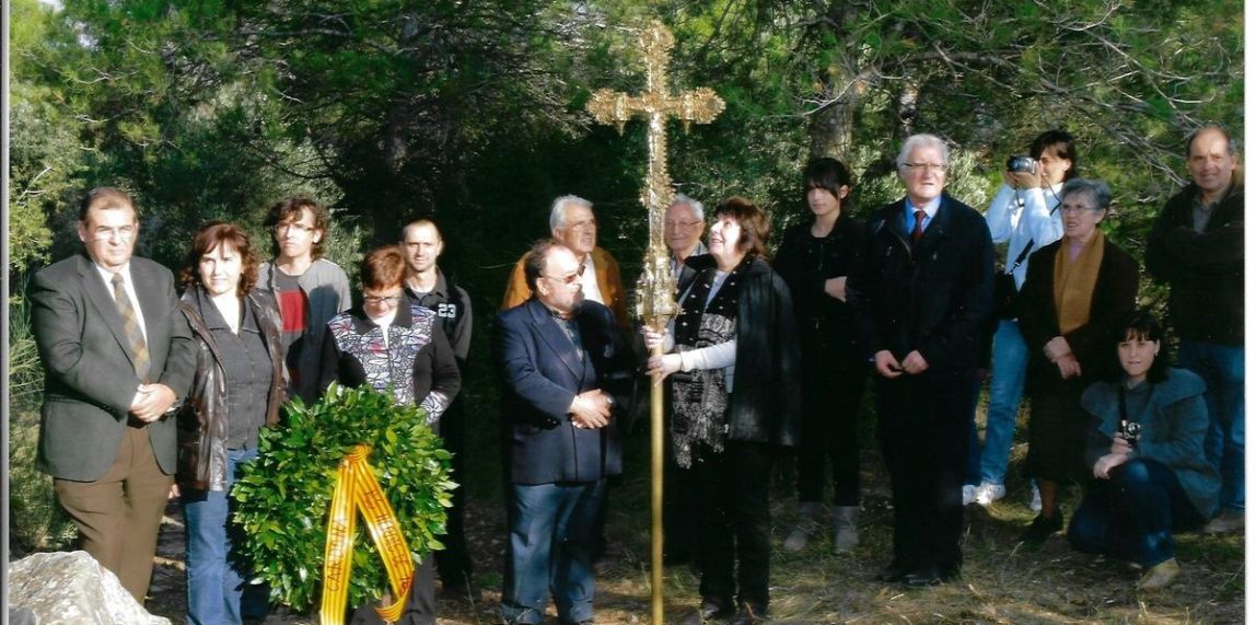 Commemoració del 200 aniversari de la batalla de Sant Quintí (24 d'octubre de 2010). Autoritats municipals i representats de la parròquia de Cardona