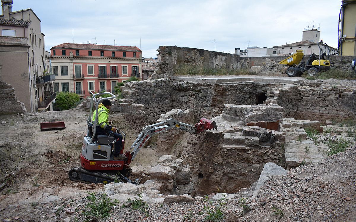 Treballs d'arqueologia al Bages, en una imatge d'arxiu