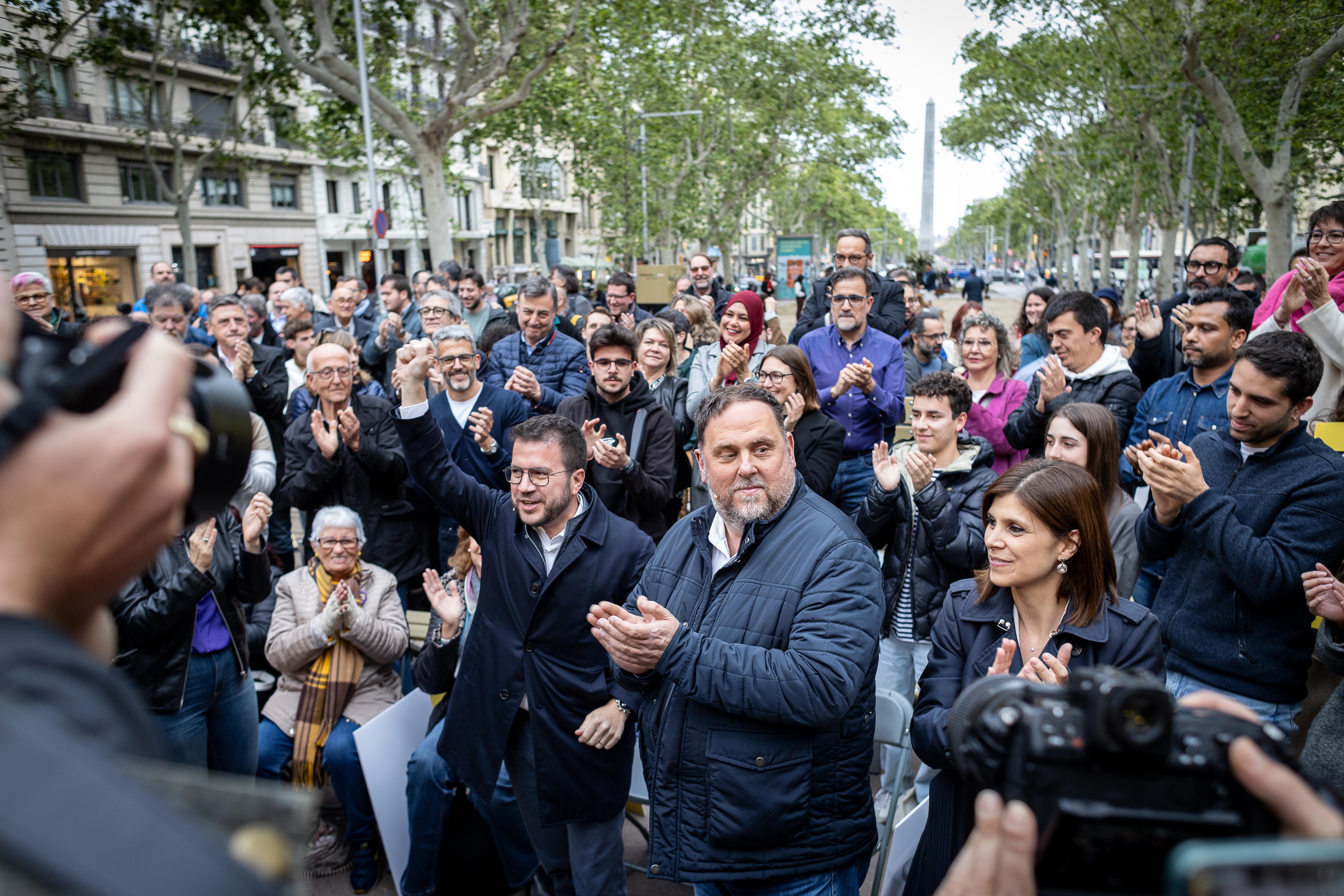 Pere Aragonès i Oriol Junqueras a l'acte d'inici de campanya d'ERC.