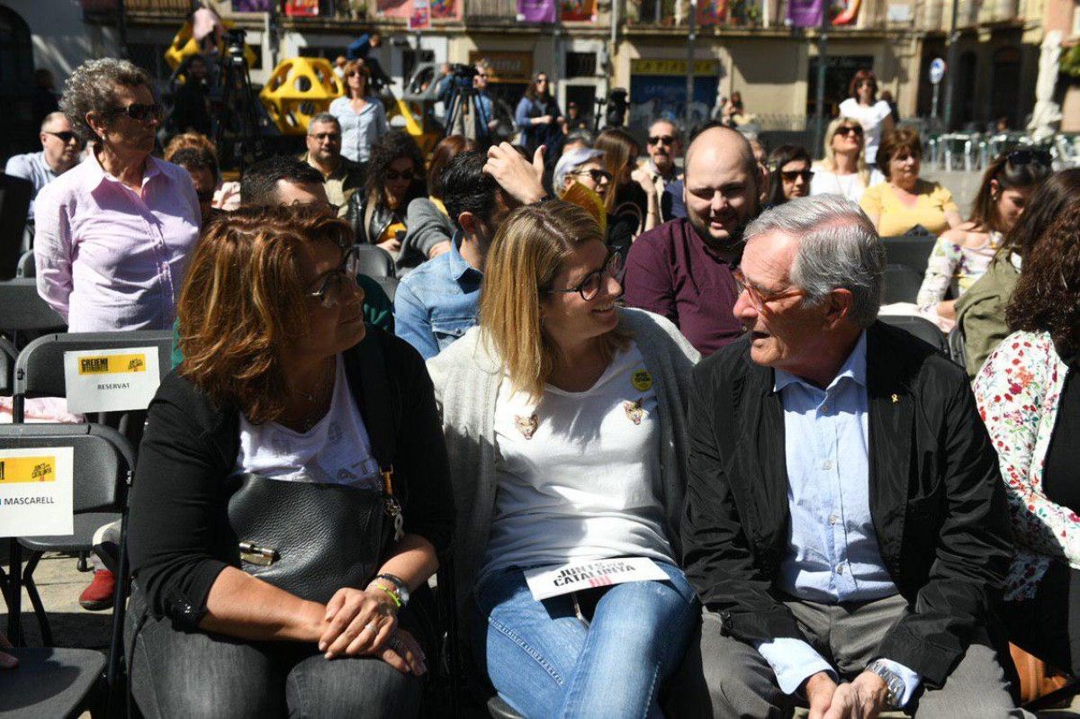 Acte de Junts per Catalunya a Gràcia en el primer diumenge de campanya