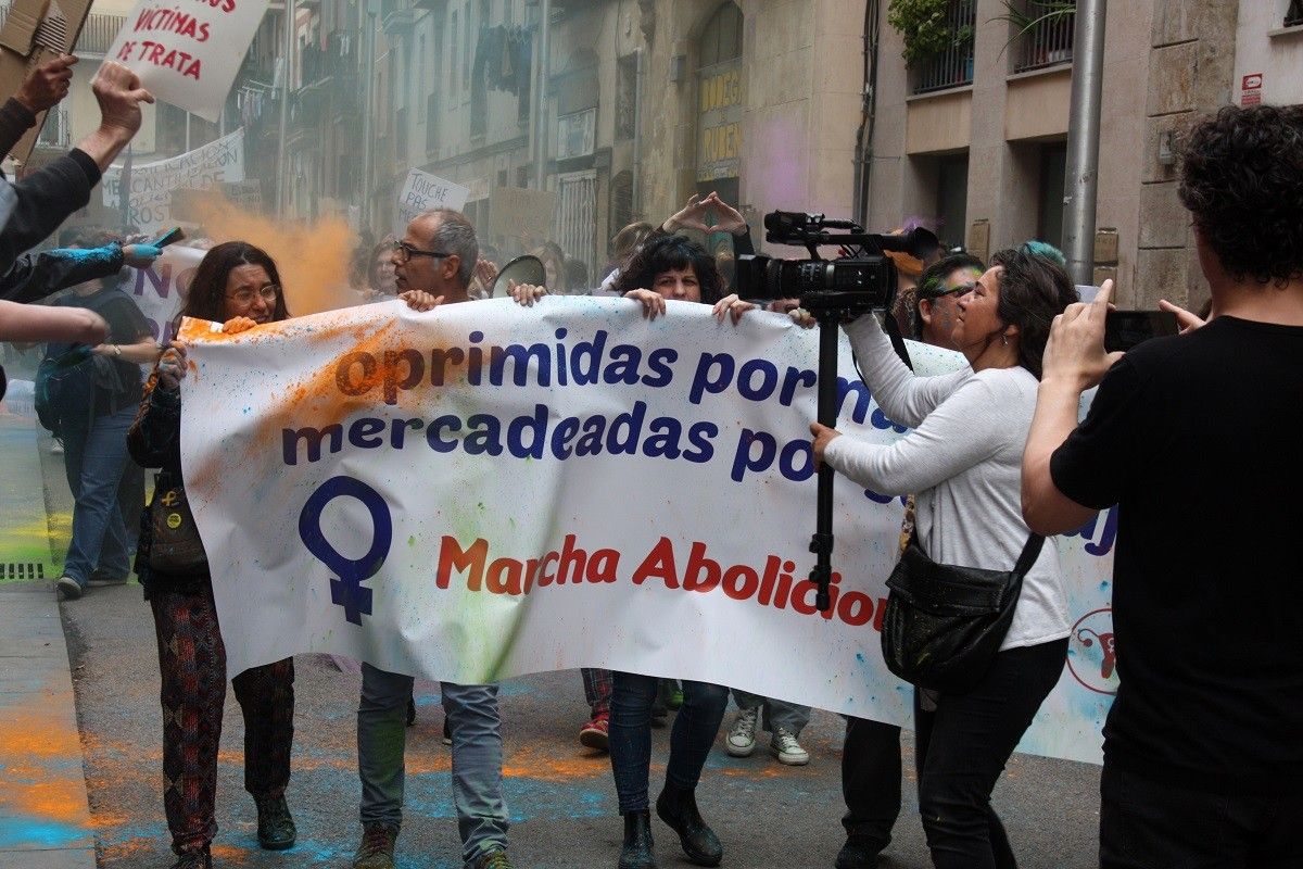 Una marxa abolicionista i una altra regulacionista a Barcelona
