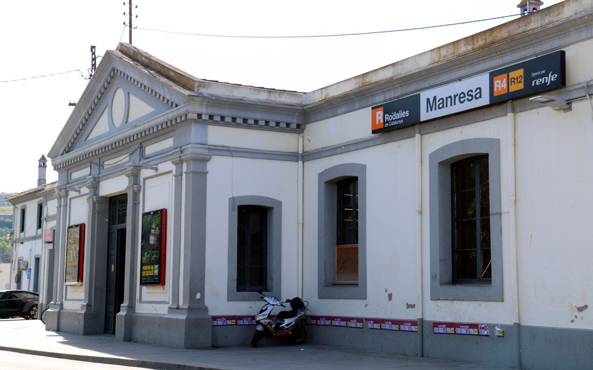 estació renfe rodalies manresa tren