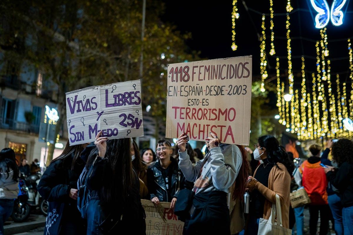 Clam contra la violència masclista a Barcelona el 25-N.