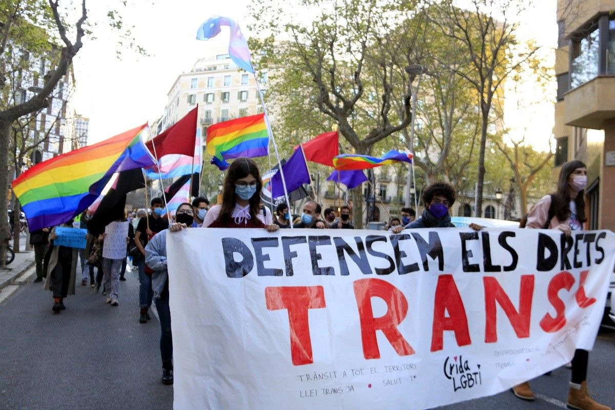 Manifestació a Barcelona per una llei trans.