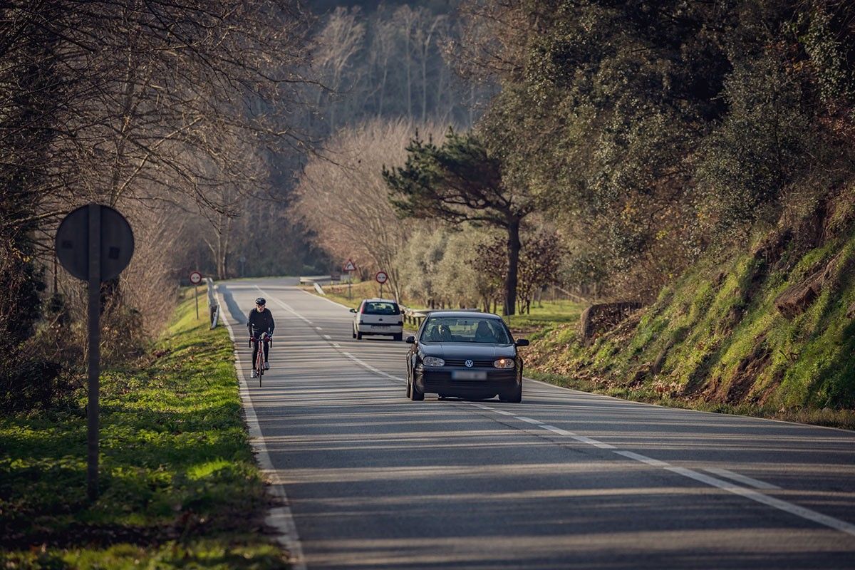 Els ciclistes són un dels col·lectius més vulnerables a la carretera