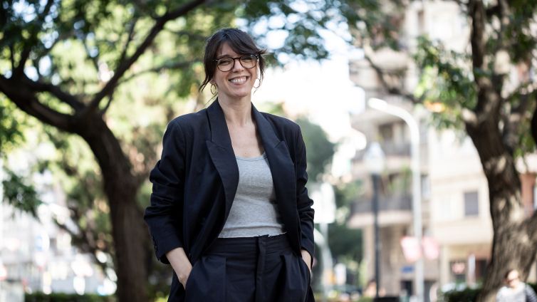 Elisenda Pineda, escriptora, La catalana llengua
