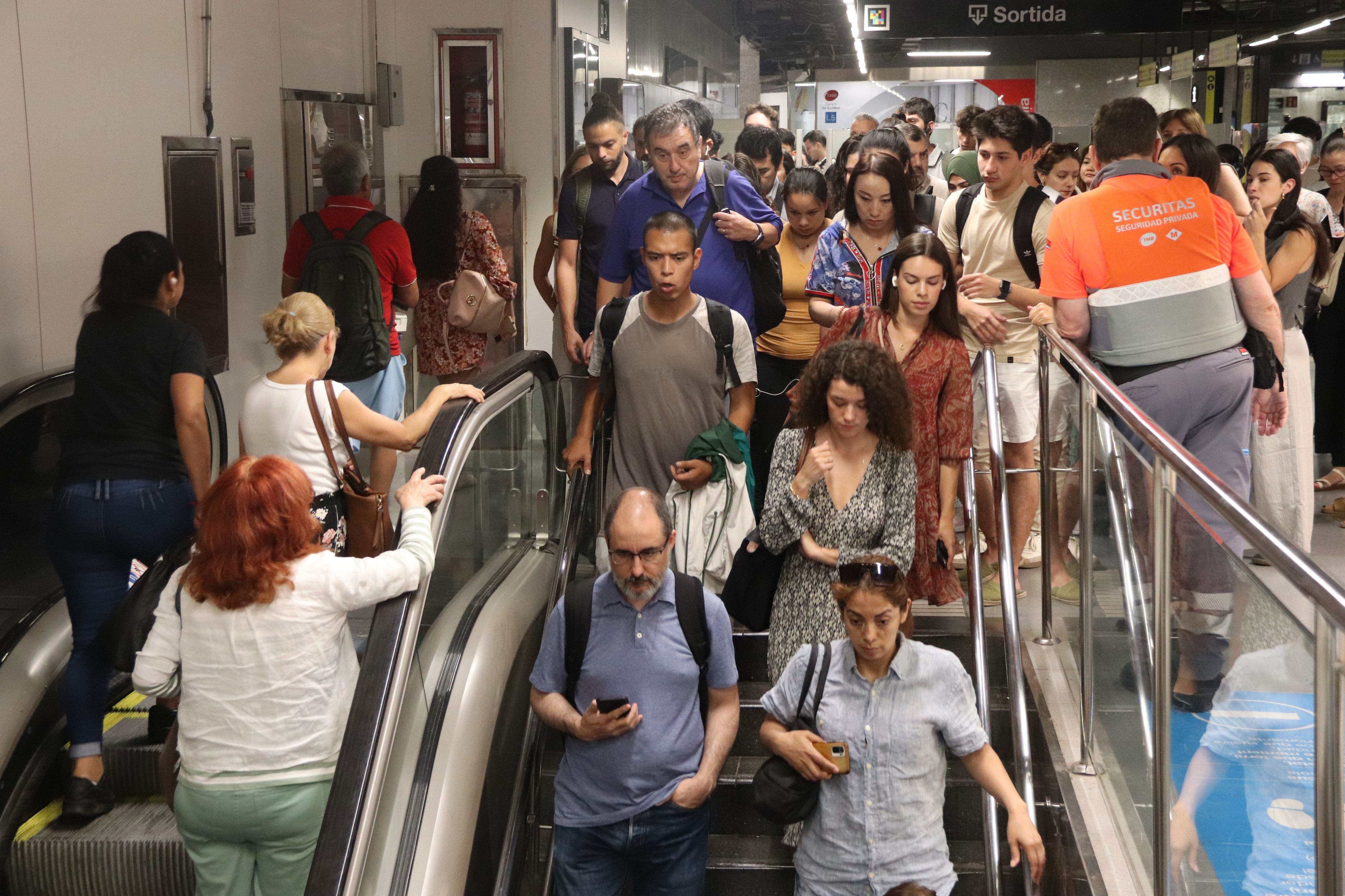 Usuaris del metro, en una imatge d'arxiu