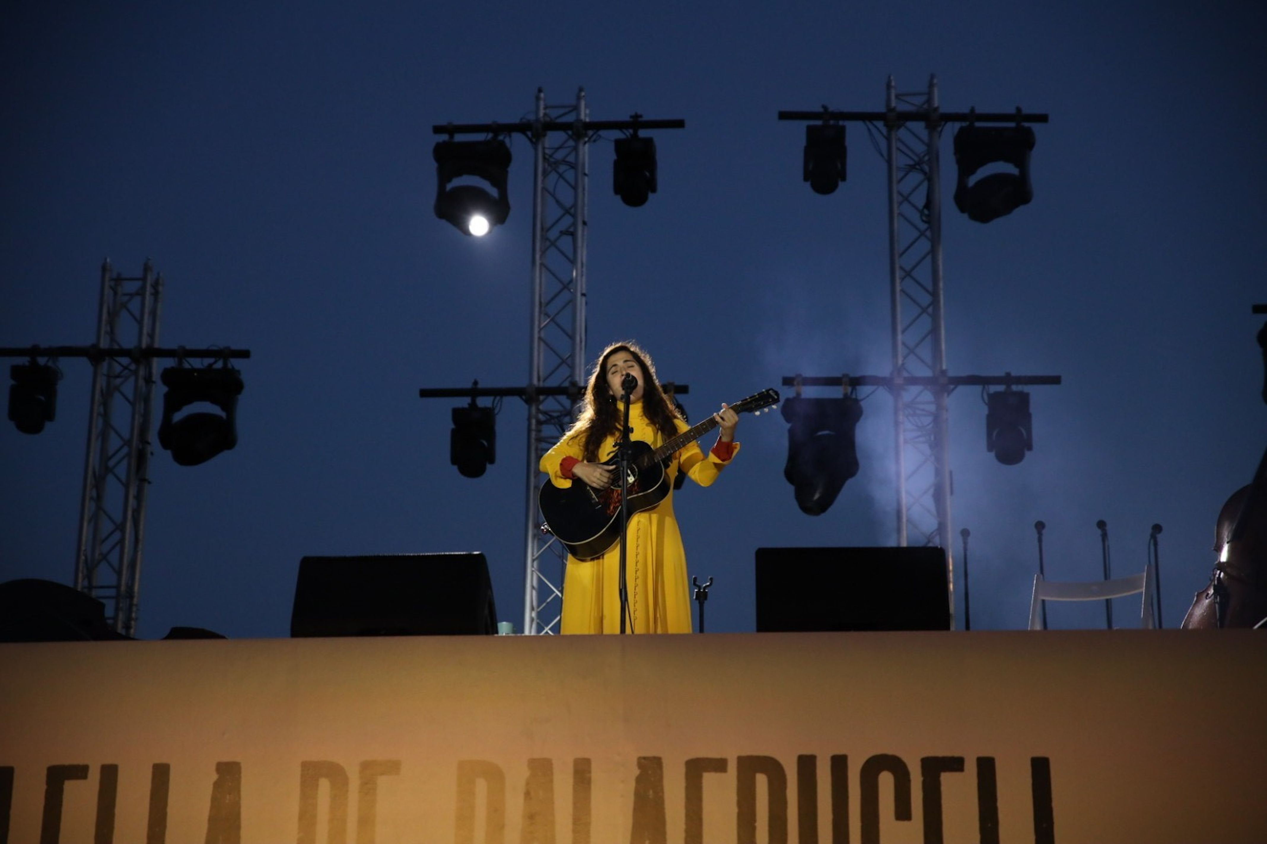 Concert de la palafurgellenca Sílvia Pérez Cruz a la platja de Port Bo tancant el Festival Ítaca