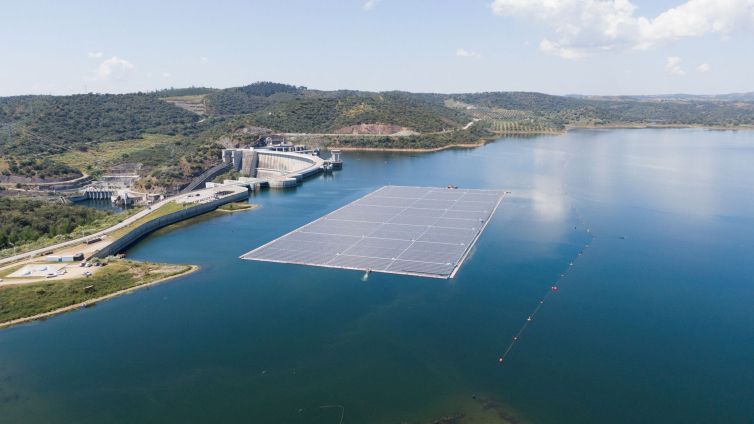 alqueva planta solar flotant portugal