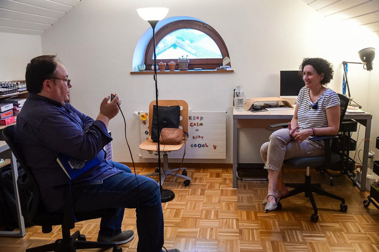 Ferran Casas conversa amb Rovira des de la seva casa a Ginebra