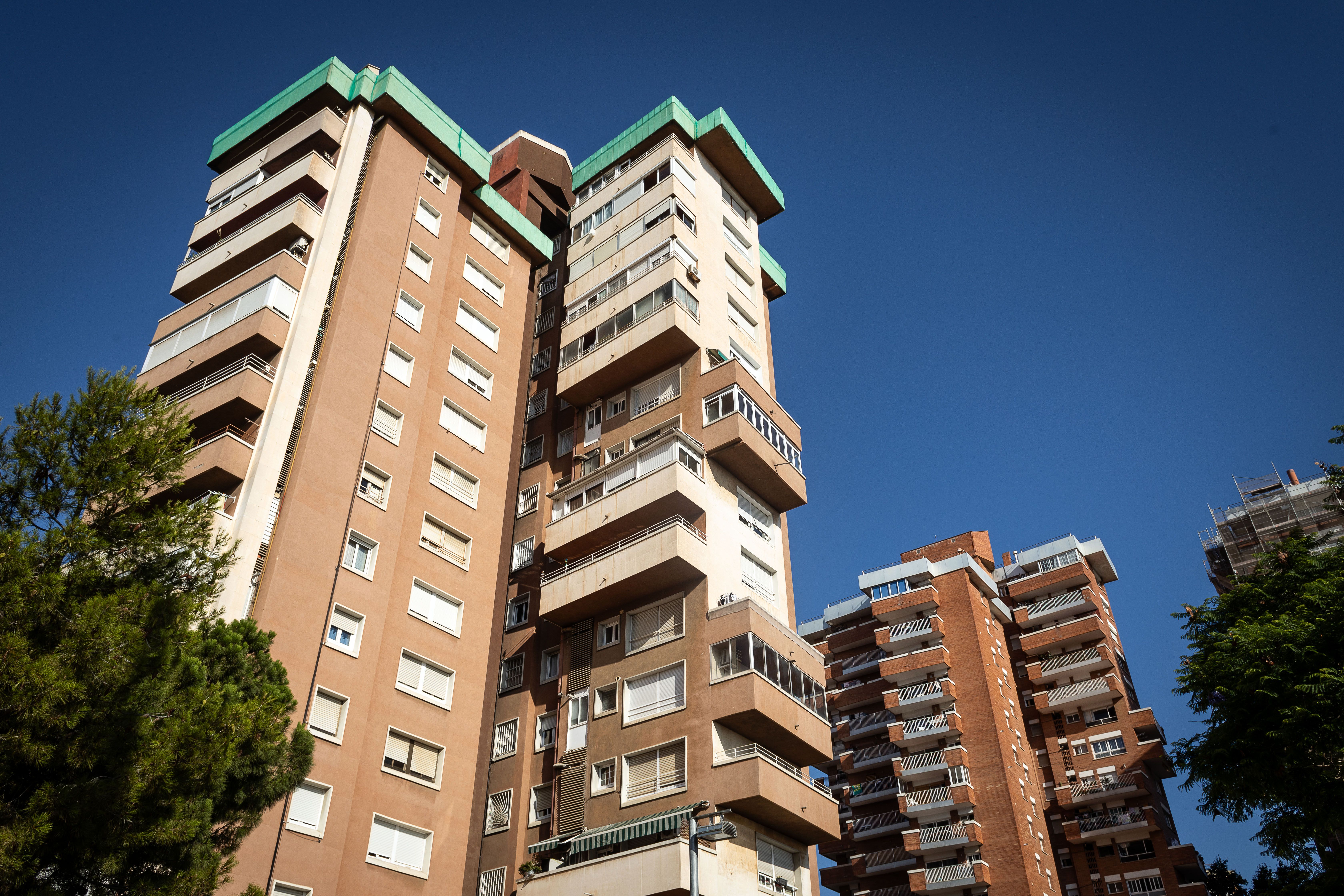 Imatge d'arxiu d'un bloc de pisos a Barcelona