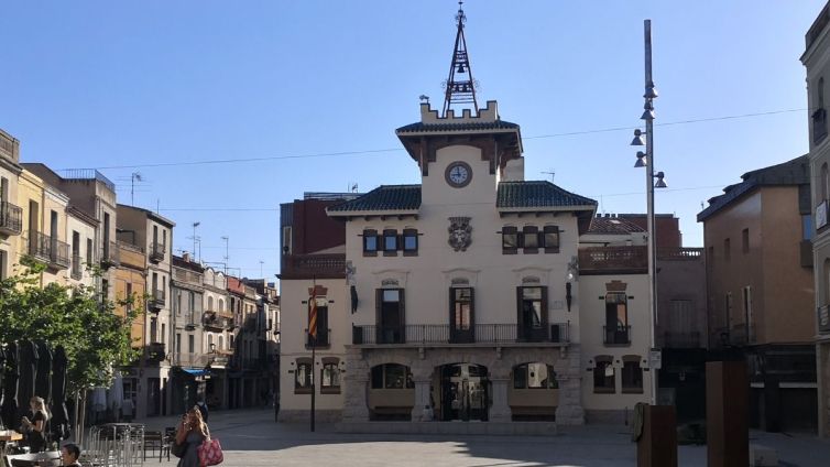 L'Ajuntament de Sant Celoni edificat entre 1924 i 1926 obra de Josep Domènech i Mansana. | Foto: Jordi Purtí