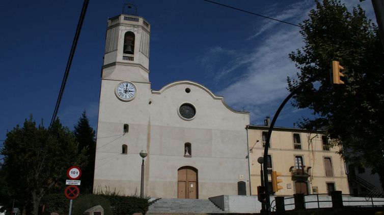 Església Sant Andreu de Vallgorguina és situada a la plaça de la Vila. | Jordi Purtí