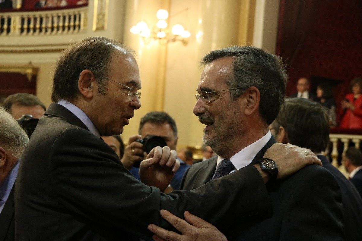 Manuel Cruz i Pío García Escudero, president del Senat entrant i sortint.