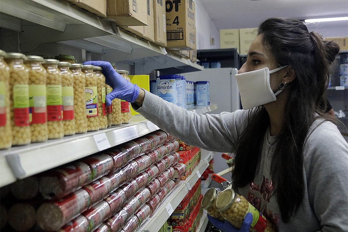 Les xarxes reclamen l'obertura de més bancs d'aliments